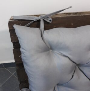 Poducha na meble ogrodowe z troczkiem