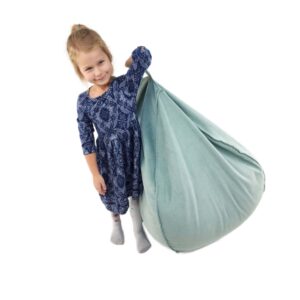 SIEDZISKO z uchwytem Fanny 300l, który trzyma dziewczynka